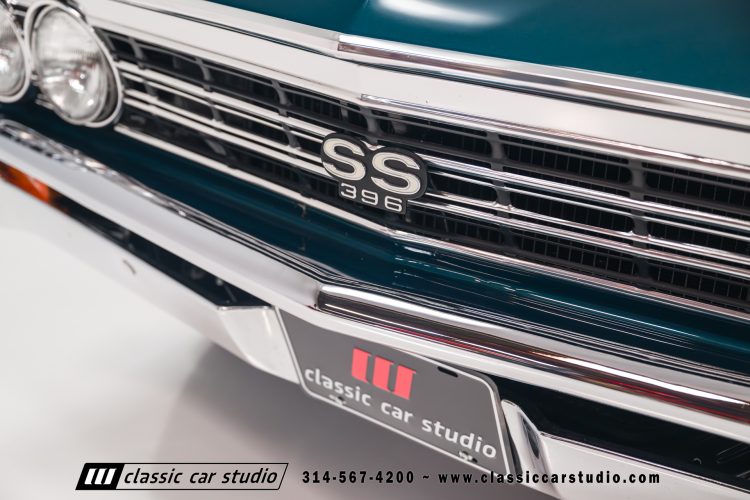 67_Chevrolet_Chevelle_SS_2199-10