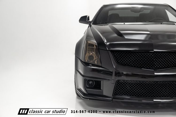 2015_Cadillac_CTS-V_2204-15