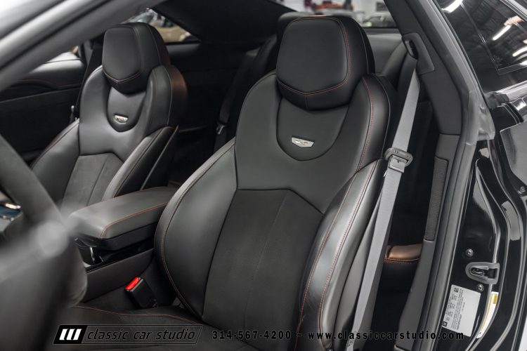 2015_Cadillac_CTS-V_2204-73