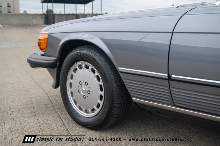 88_MercedesBenz_560SL_2186-188