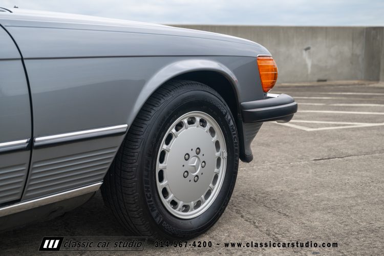 88_MercedesBenz_560SL_2186-204