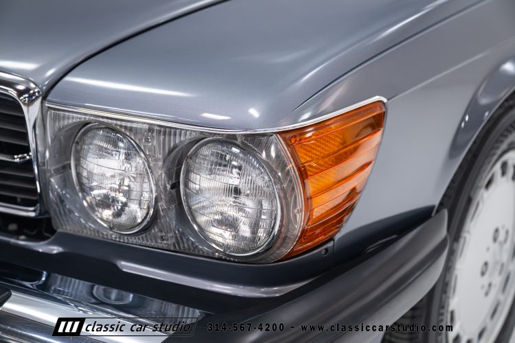 88_MercedesBenz_560SL_2186-26