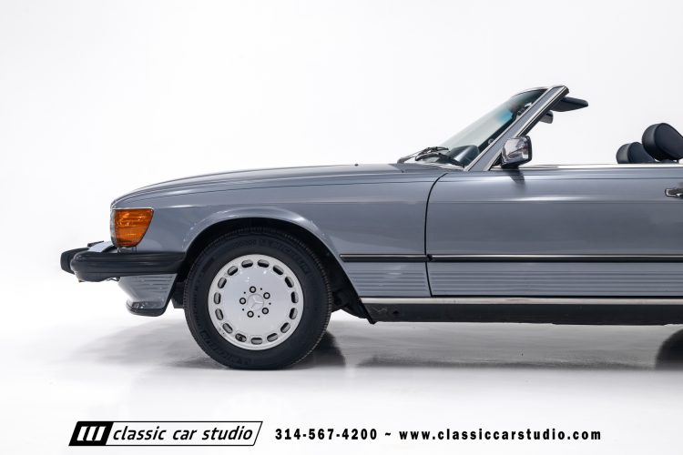 88_MercedesBenz_560SL_2186-28