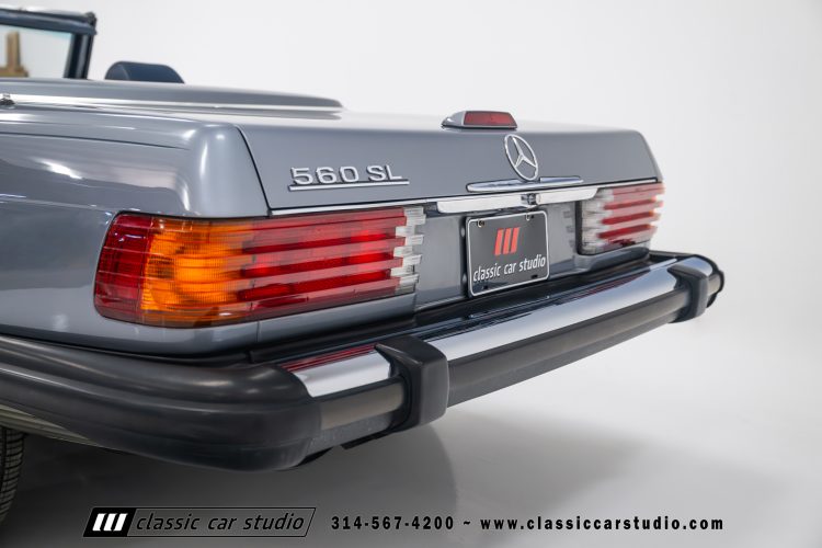 88_MercedesBenz_560SL_2186-51