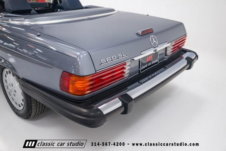 88_MercedesBenz_560SL_2186-53