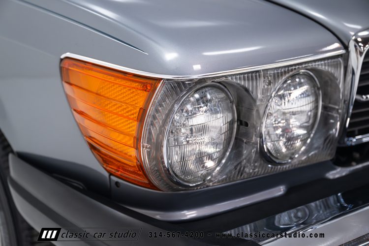 88_MercedesBenz_560SL_2186-82