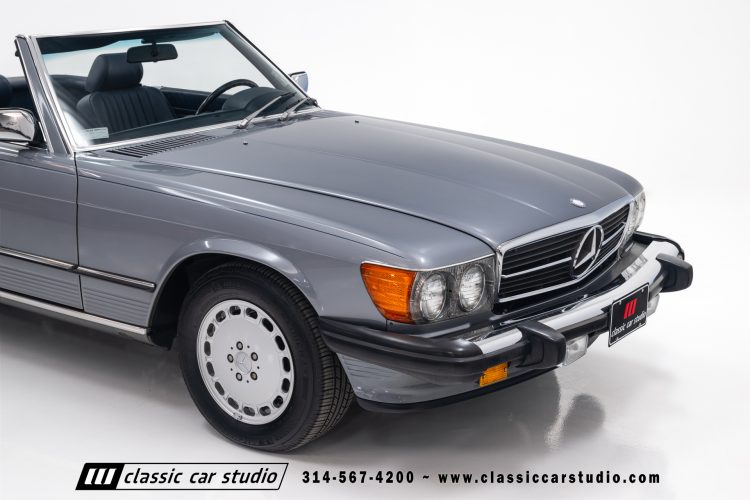 88_MercedesBenz_560SL_2186-84