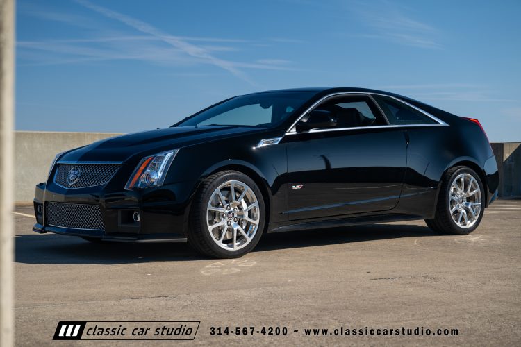 2012_Cadillac_CTS-V_2212-120