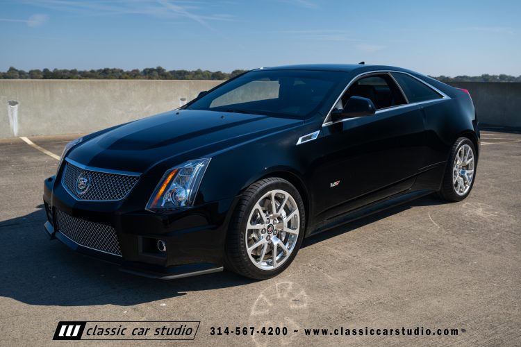 2012_Cadillac_CTS-V_2212-121