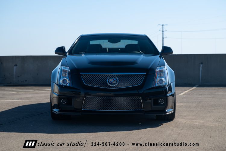 2012_Cadillac_CTS-V_2212-123