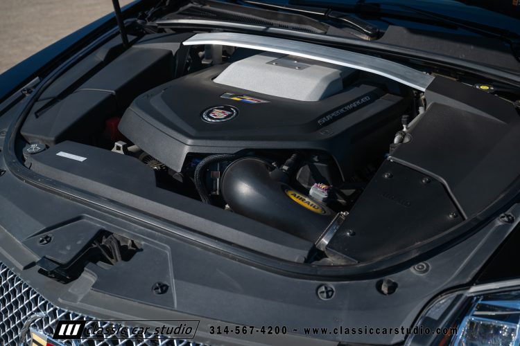 2012_Cadillac_CTS-V_2212-147