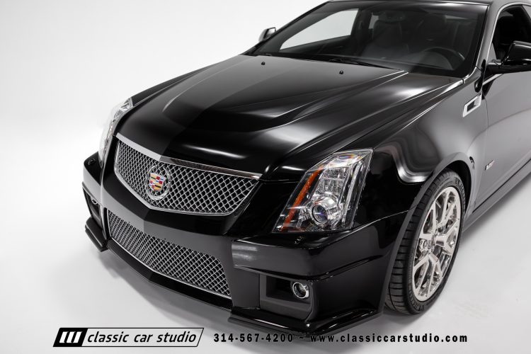 2012_Cadillac_CTS-V_2212-6