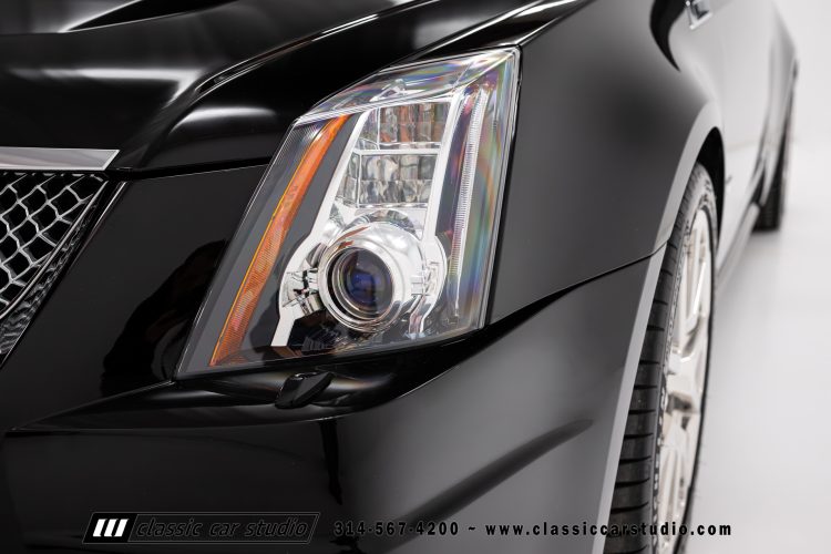 2012_Cadillac_CTS-V_2212-7