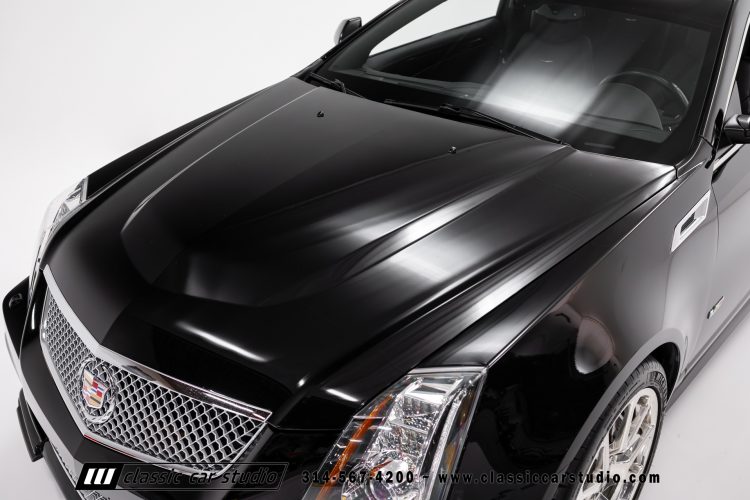 2012_Cadillac_CTS-V_2212-8