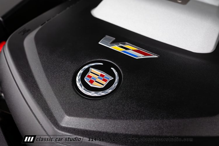 2012_Cadillac_CTS-V_2212-84