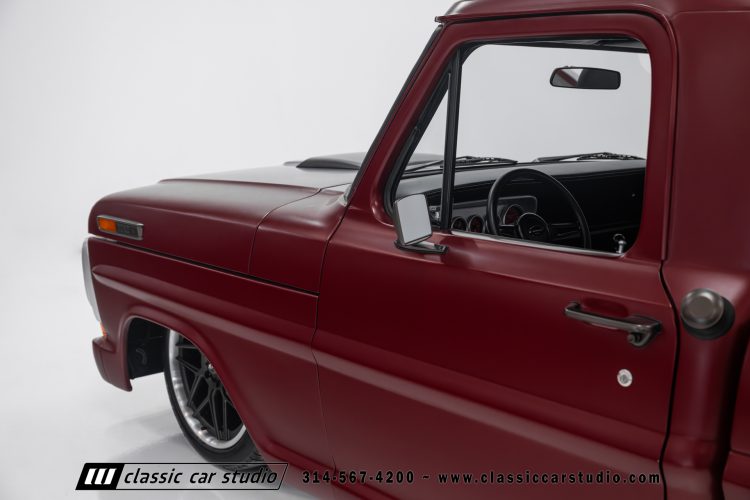 70_Ford_F100_Red_Rhino_2218-58