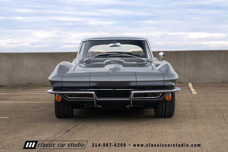 65_Chevrolet_Corvette_2219-186