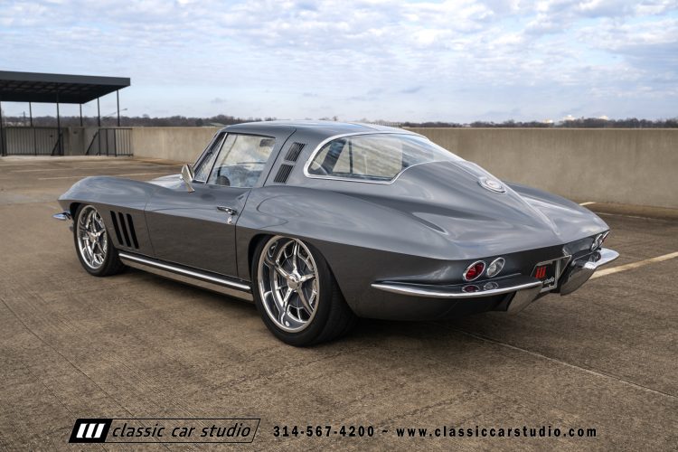 65_Chevrolet_Corvette_2219-191