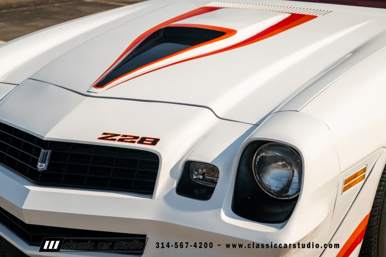79_Chevrolet_Camaro_Z28_2213-105