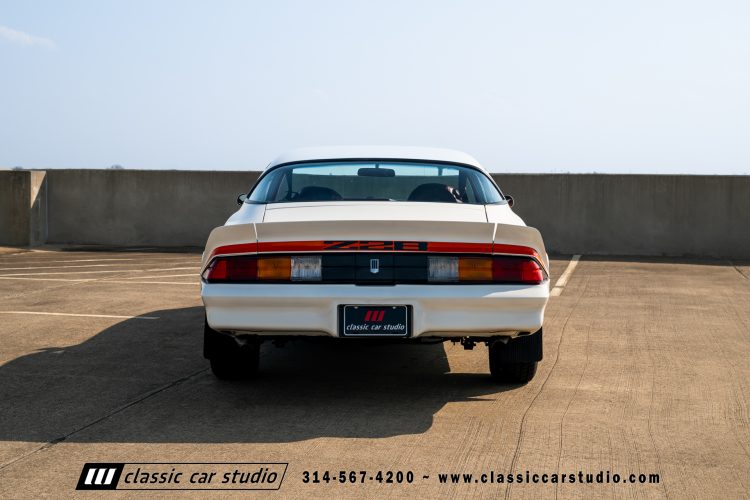 79_Chevrolet_Camaro_Z28_2213-117