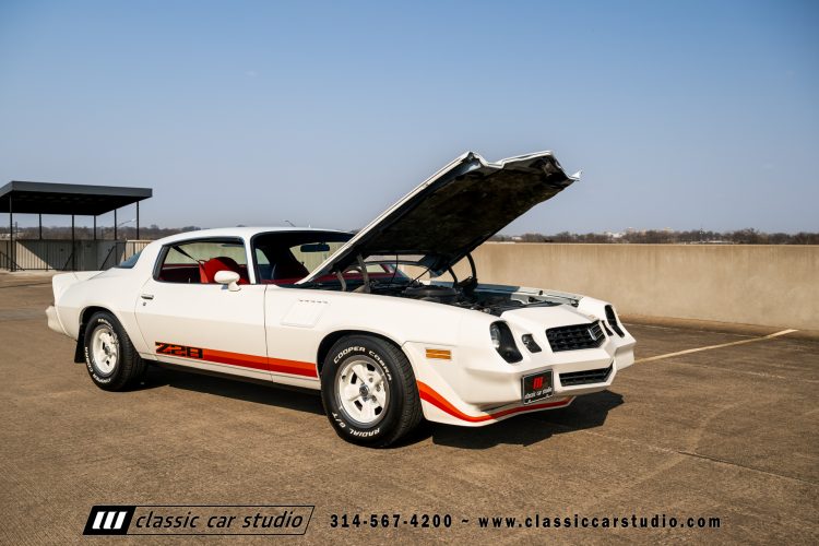79_Chevrolet_Camaro_Z28_2213-123