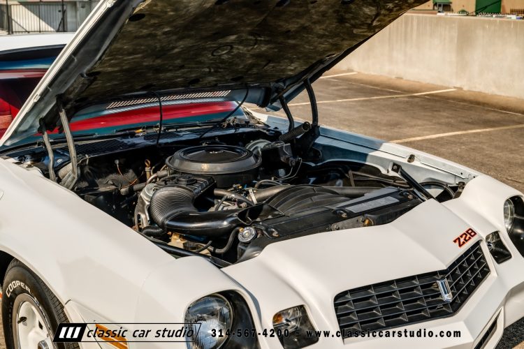 79_Chevrolet_Camaro_Z28_2213-124