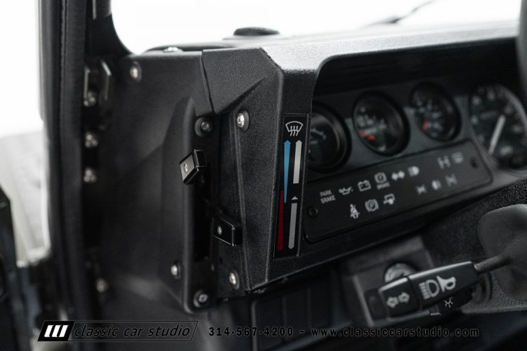 86 Land Rover Discovery • #2224 • RS-43
