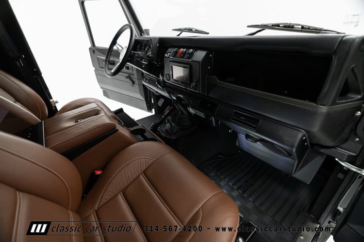 86 Land Rover Discovery • #2224 • RS-49