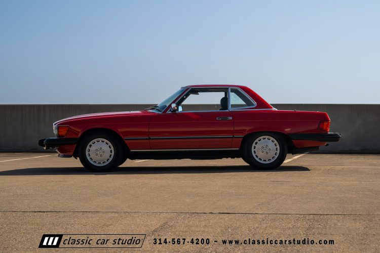 89_MercedesBenz_560SL_2222-165