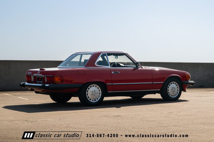 89_MercedesBenz_560SL_2222-177