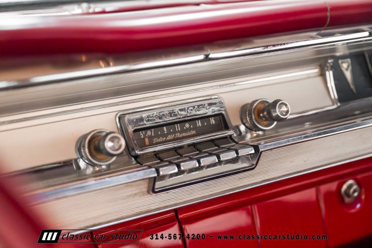 62_Pontiac_Catalina_Safari_2151-103