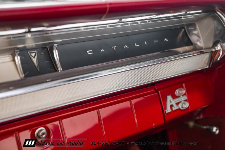 62_Pontiac_Catalina_Safari_2151-105