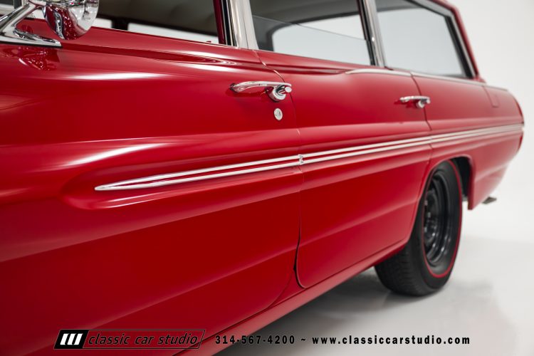 62_Pontiac_Catalina_Safari_2151-29