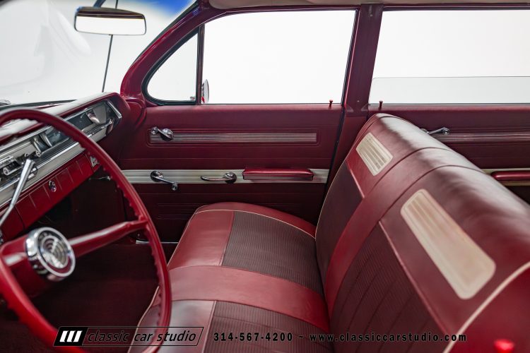 62_Pontiac_Catalina_Safari_2151-34