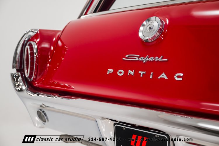 62_Pontiac_Catalina_Safari_2151-60