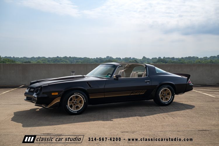 81_Chevrolet_Camaro_Z28_2207-164