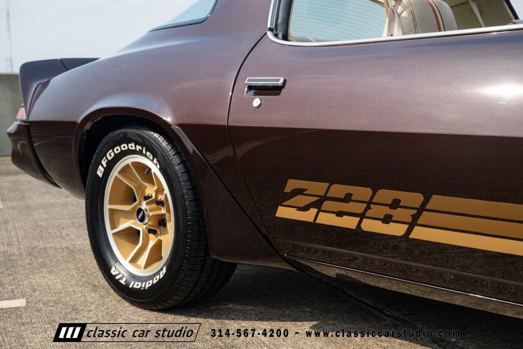 81_Chevrolet_Camaro_Z28_2207-174