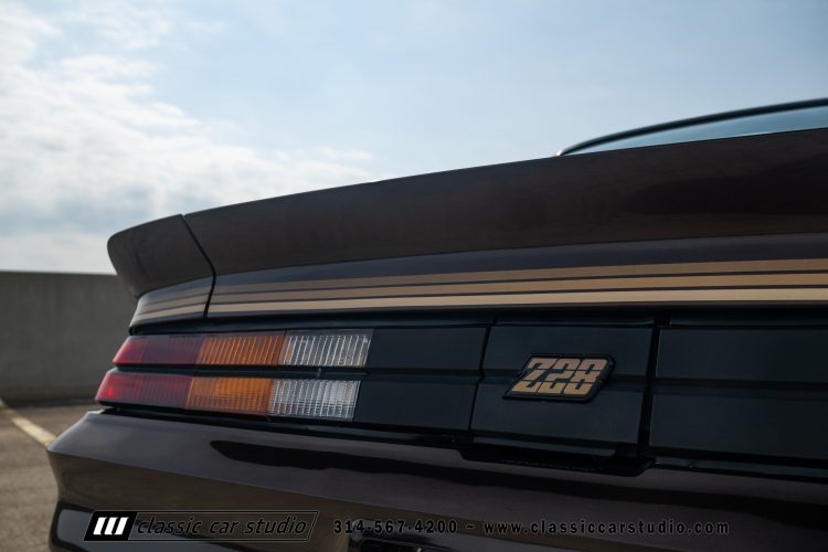 81_Chevrolet_Camaro_Z28_2207-191