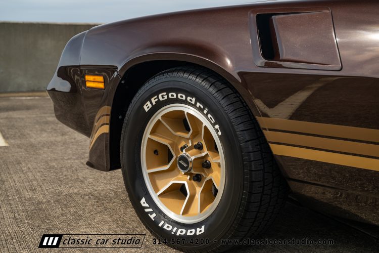 81_Chevrolet_Camaro_Z28_2207-199