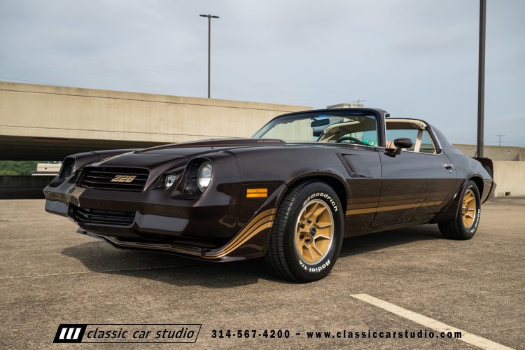 81_Chevrolet_Camaro_Z28_2207-202