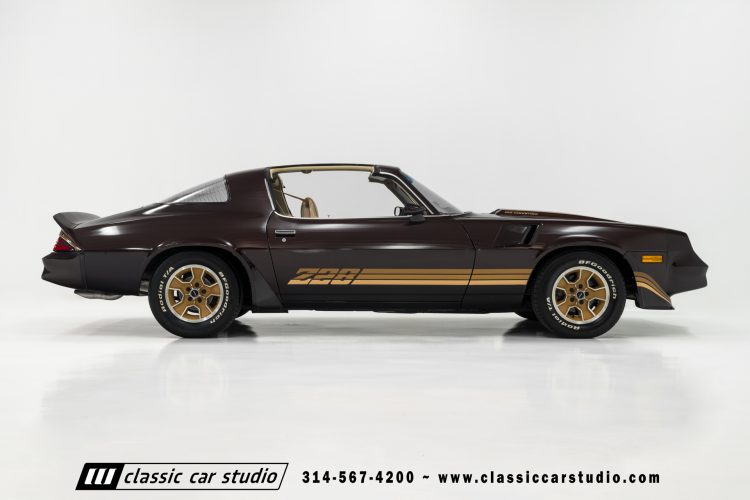 81_Chevrolet_Camaro_Z28_2207-68