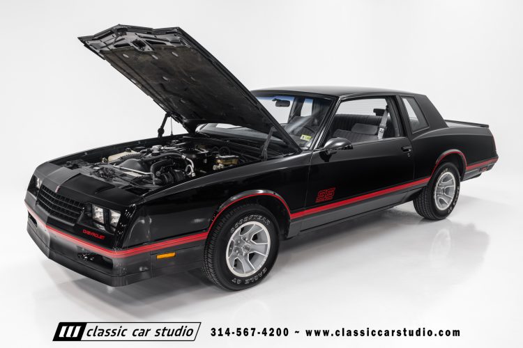 87_Chevrolet_Monte_Carlo_2205-105