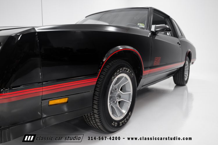 87_Chevrolet_Monte_Carlo_2205-17