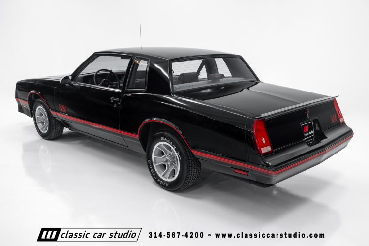 87_Chevrolet_Monte_Carlo_2205-41