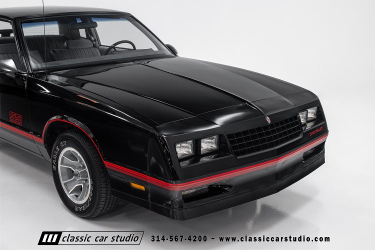 87_Chevrolet_Monte_Carlo_2205-73