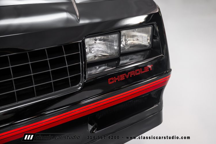 87_Chevrolet_Monte_Carlo_2205-77