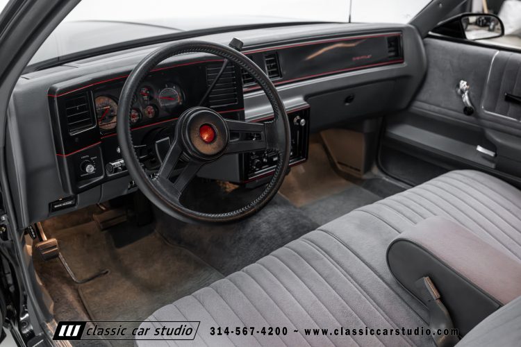 87_Chevrolet_Monte_Carlo_2205-82