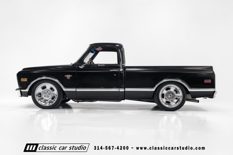 69_Chevrolet_C10_2152-27