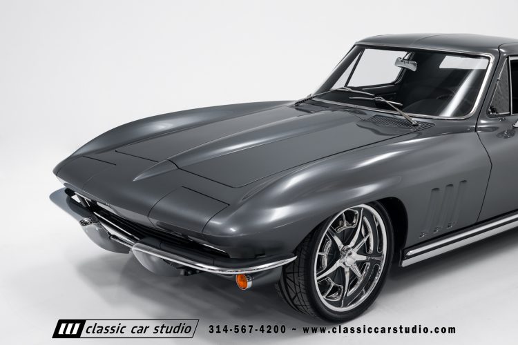 65_Chevrolet_Corvette_2219-13