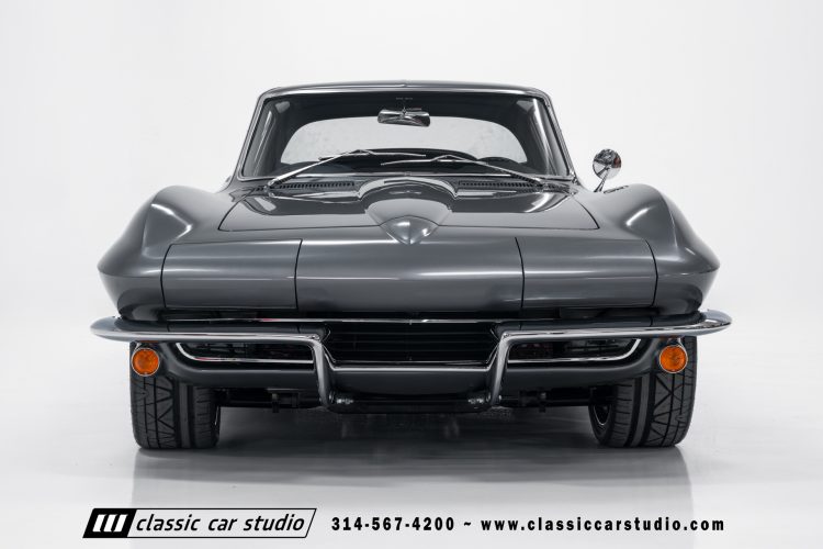 65_Chevrolet_Corvette_2219-3